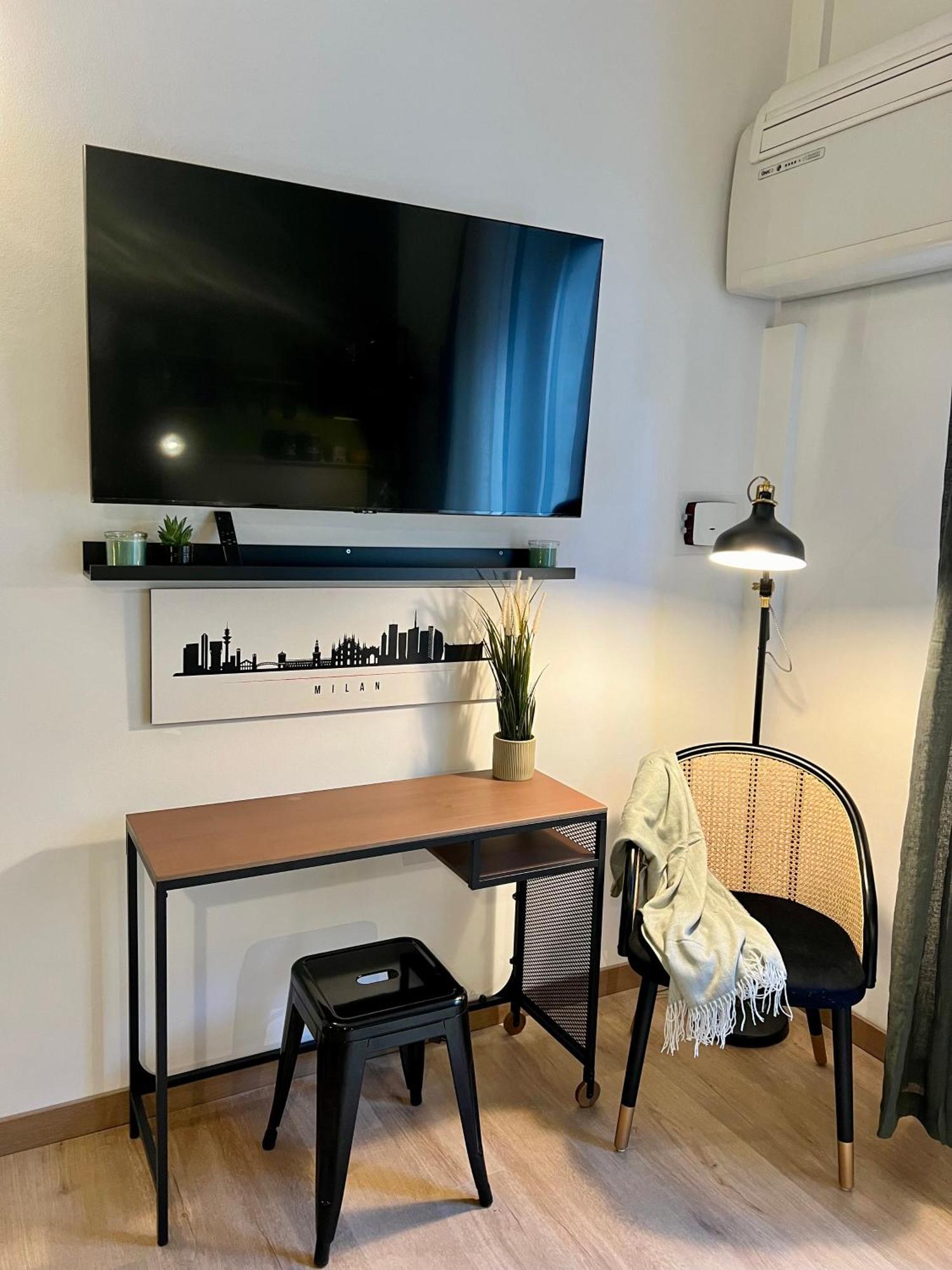 La Bella Milano Charme Apartment 3 Km Away From Duomo/ Netflix & Wi-Fi Included المظهر الخارجي الصورة